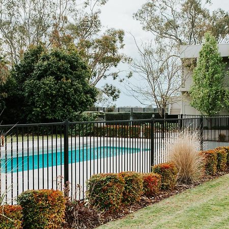 Nagambie Waterfront Motel מראה חיצוני תמונה