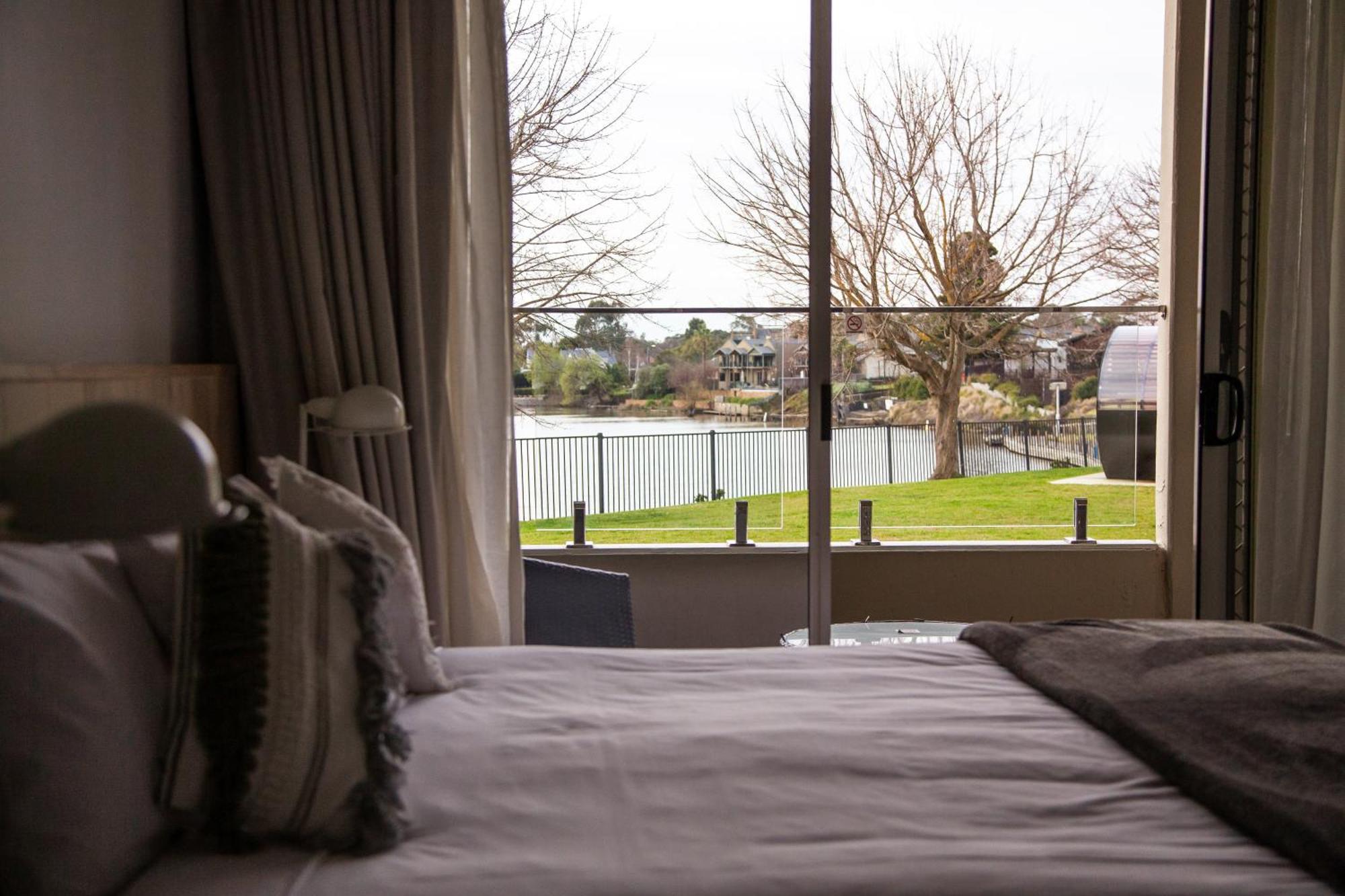 Nagambie Waterfront Motel מראה חיצוני תמונה