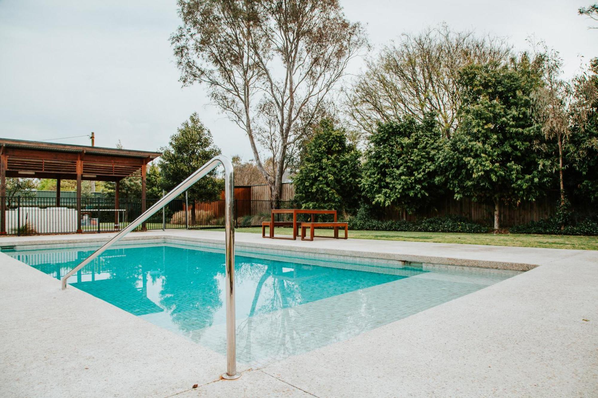 Nagambie Waterfront Motel מראה חיצוני תמונה